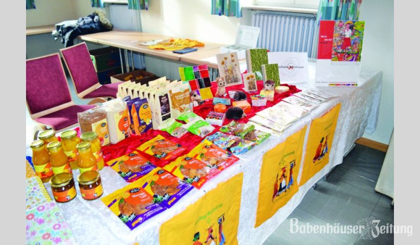 Beim Stand im Erasmus-Alberus-Haus bot der Weltladen eine kleine Auswahl an Waren an, die haupts&auml;chlich von den Philippinen stammten.