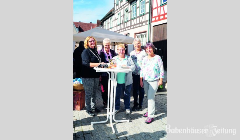 Diese f&uuml;nf Damen vom Vorstand sind seit den Anf&auml;ngen in 1992 dabei: Claudia Matthias, Anne Marschall, Helga Heintzenberg, Marga Jonas und Renate Mertens (von links).