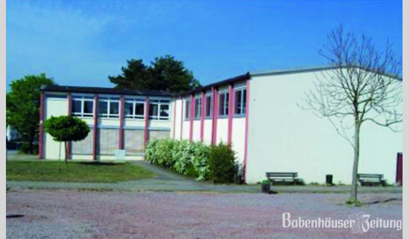Platz f&uuml;r Kinder in den Kaiserg&auml;rten: Das Angebot der Kasernenkonversionsgesellschaft an die Stadt Babenhausen eine Kita in den Kaiserg&auml;rten einzurichten steht - oben sieht man das m&ouml;gliche Geb&auml;ude. Die politischen Entscheidungstr&auml;ger m&uuml;ssen nun entscheiden, ob sie das Angebot annehmen und wenn ja, wieviele Gruppen dort Platz finden sollen. Der Landkreis hat bereits den Bau einer Grundschule in den Kaiserg&auml;rten angek&uuml;ndigt.&nbsp;&nbsp; (Foto: www.on-post.com)