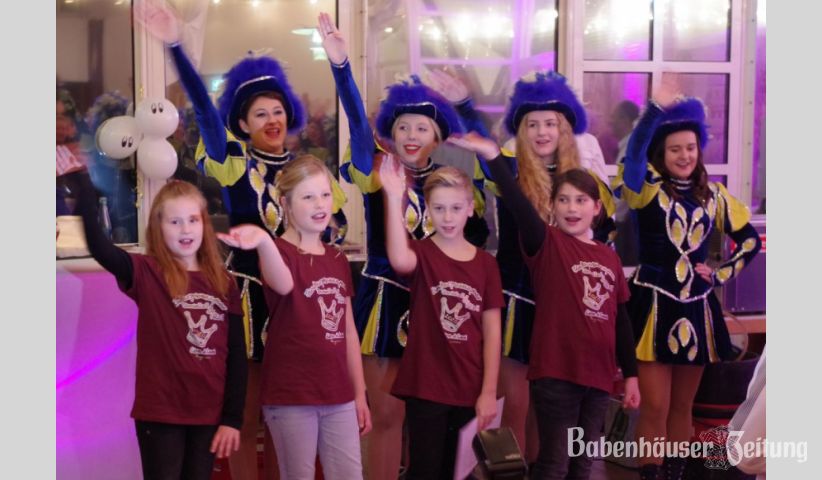 Prinzessin Danielle I. (aus dem Hause Schroth) und Prinz Niko I. (aus dem Hause Bosic) regieren in der anstehenden Kampagne die n&auml;rrischen Kinder und Jugendlichen von Babenhausen. Unterst&uuml;tzt werden sie dabei von den Pagen Lina Gresser und Leni Schoelzel.