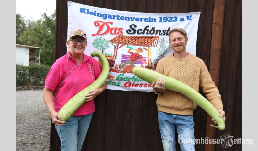 Die Vorsitzenden des Kleingartenvereins Babenhausen, Matthias Schittek und Ute Labaied-Zouari hatten erstmals zum Kürbisfest eingeladen.