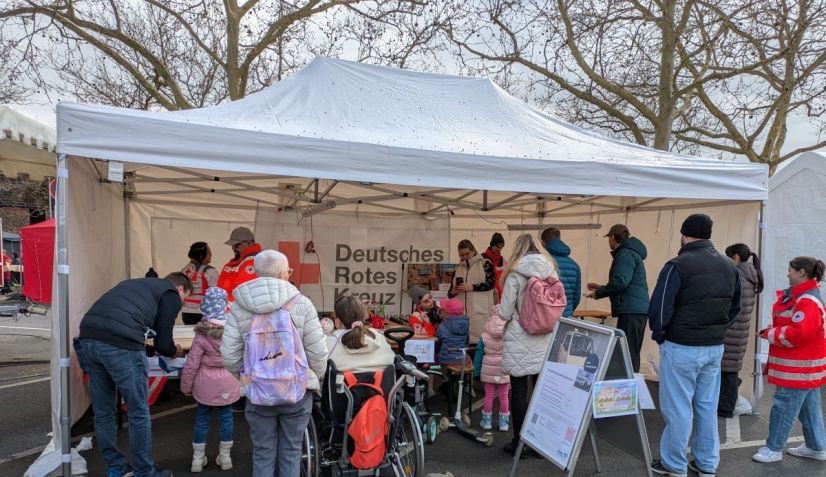 Beim Babenh&auml;user Ostermarkt war der Ortsverein des Deutschen Roten Kreuzes ebenfalls aktiv dabei.